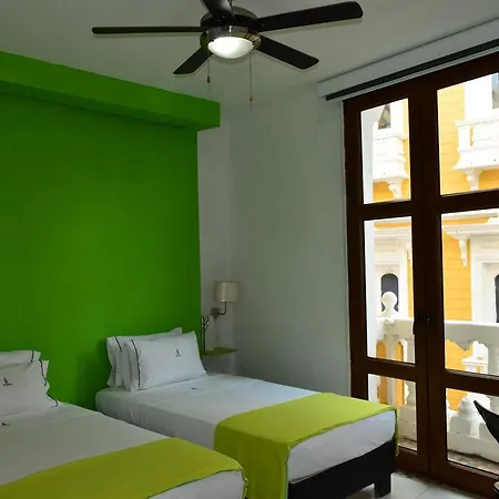 Hotel Torre Del Reloj 3*
