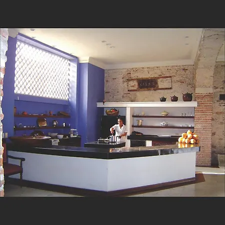 Torre Del Reloj Hotel