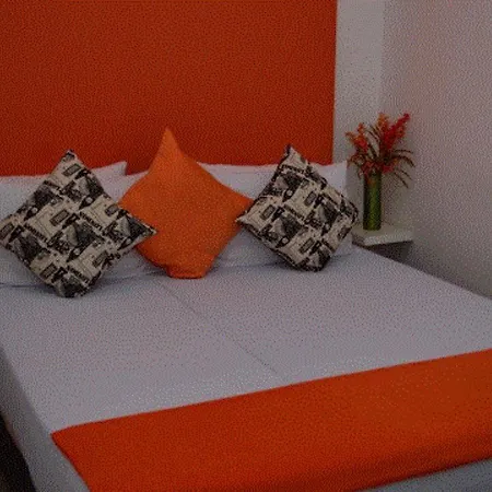 Hotel Torre Del Reloj